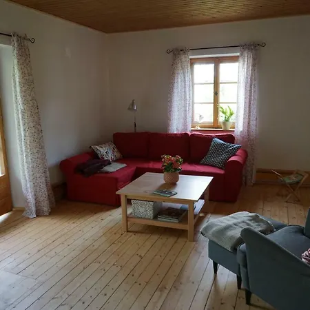 Schmuckstuckferienhaus * Utting am Ammersee