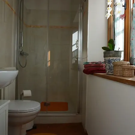 Nyaraló Schmuckstuckferienhaus *